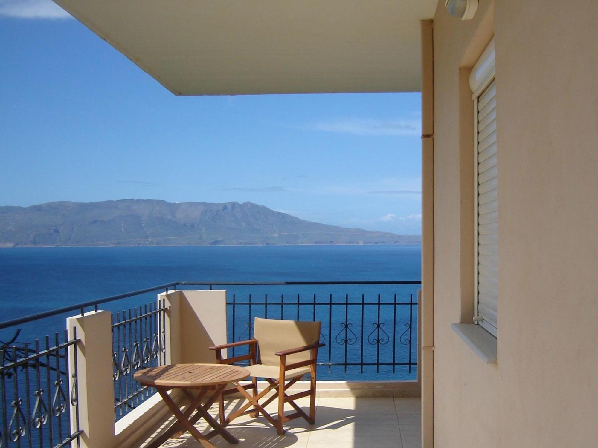 Seaview Studio In Beautiful Setting West From Chania Ravdhoúkha Esterno foto