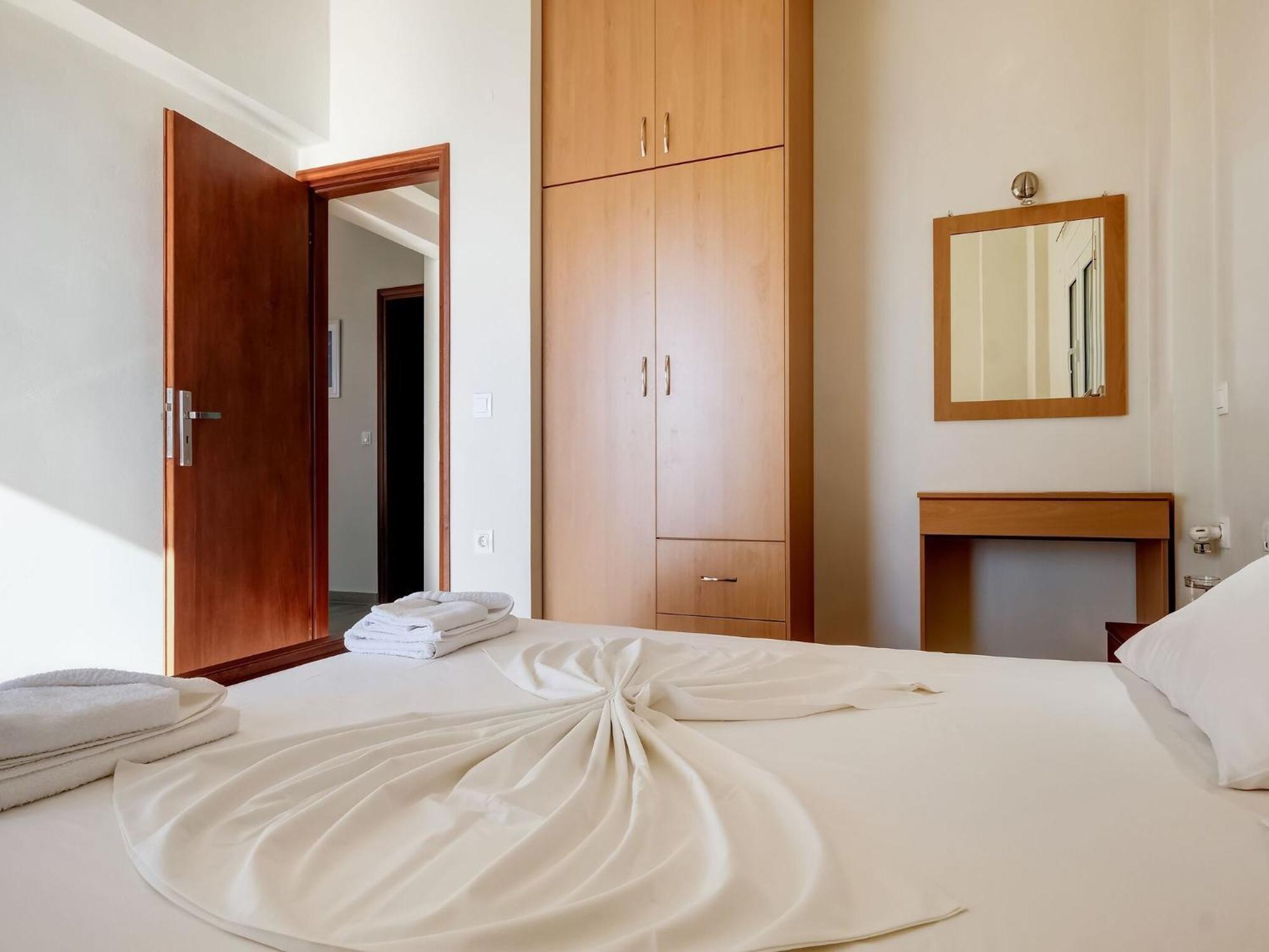 Seaview Studio In Beautiful Setting West From Chania Ravdhoúkha Esterno foto