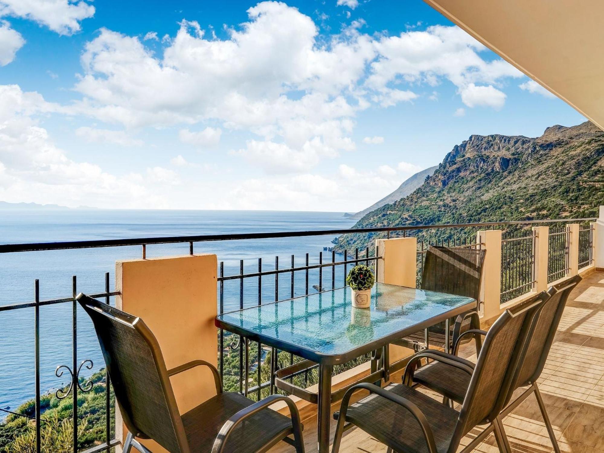 Seaview Studio In Beautiful Setting West From Chania Ravdhoúkha Esterno foto